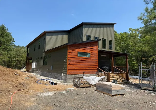 Photo 3 of Sale Pending at 135 Turning Wood Ct, Broken Bow, OK 74728 | MLS# 1246208 | Listing updated on 2026-09-11