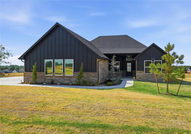 Photo 1 of Single family home for sale at 2439 Wolf Creek Bnd, Blanchard, OK 73010 | MLS# 1246254 | Listing updated on 2026-10-07