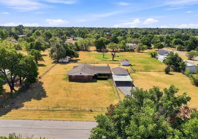 Photo 4 of Single family home for sale at 10220 Ne 19Th St, Oklahoma City, OK 73141 | MLS# 1246410 | Listing updated on 2026-10-08