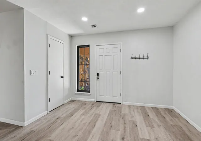 Photo 3 of Single family home for sale at 3805 NW 115th Street, Oklahoma City, OK 73162 | MLS# 1246483 | Listing updated on 2026-09-09