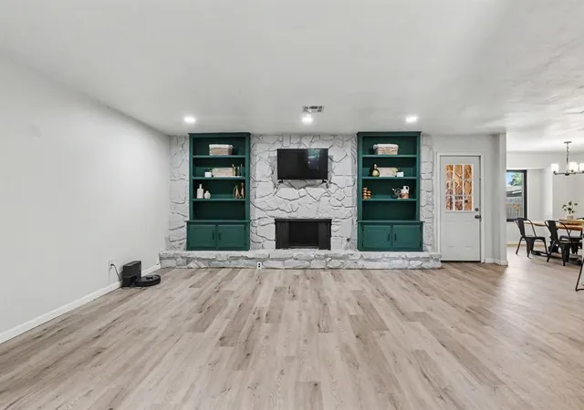 Photo 4 of Single family home for sale at 3805 NW 115th Street, Oklahoma City, OK 73162 | MLS# 1246483 | Listing updated on 2026-09-09