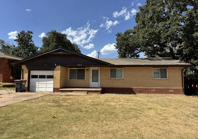 Photo 3 of Single family home for sale at 20933 Gold St, Harrah, OK 73045 | MLS# 1246588 | Listing updated on 2026-09-16
