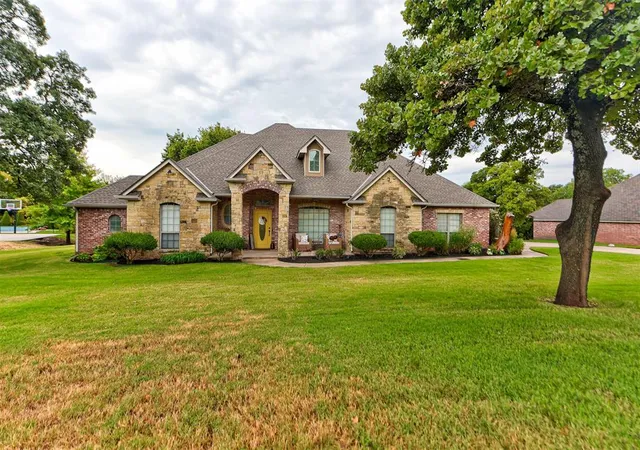 Photo 2 of Single family home for sale at 7408 Ne 133rd St, Edmond, OK 73013 | MLS# 1246654 | Listing updated on 2026-09-11