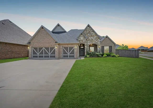 Photo 1 of Single family home for sale at 14640 Rochefort Ln, Yukon, OK 73099 | MLS# 1246659 | Listing updated on 2026-09-15