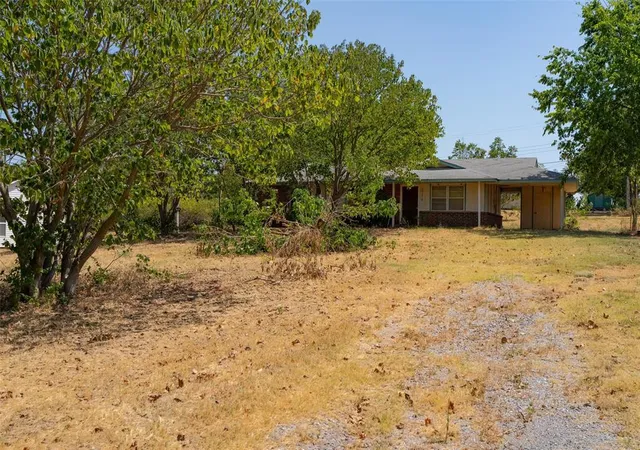 Photo 3 of Single family home for sale at 507 N Seminole St, Asher, OK 74826 | MLS# 1246662 | Listing updated on 2026-09-12
