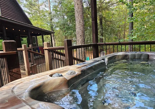 Photo 4 of Single family home for sale at 322 Oak Stone Ln, Broken Bow, OK 74728 | MLS# 1246773 | Listing updated on 2026-09-15
