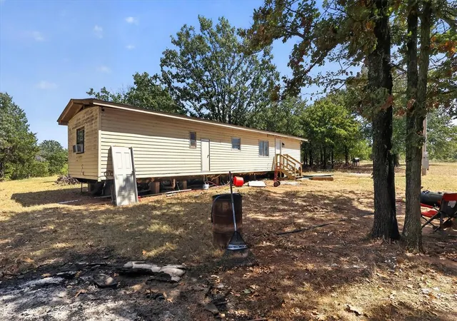 Photo 3 of Single family home for sale at 21839 Lilly Dr, Tecumseh, OK 74873 | MLS# 1247013 | Listing updated on 2026-09-11