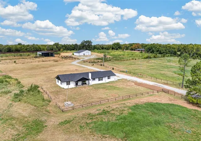 Photo 3 of Single family home for sale at 14109 Highway 99, Konawa, OK 74849 | MLS# 1247090 | Listing updated on 2026-10-04