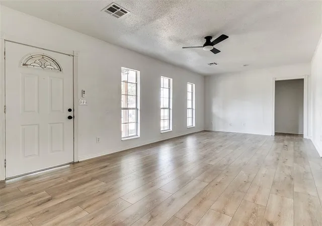 Photo 3 of Single family home for sale at 514 NW 94th Street, Oklahoma City, OK 73114 | MLS# 1247104 | Listing updated on 2026-09-16