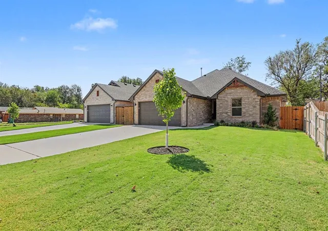 Photo 2 of Sale Pending at 404 Sw 40 Street, Oklahoma City, OK 73109 | MLS# 1247142 | Listing updated on 2026-09-15