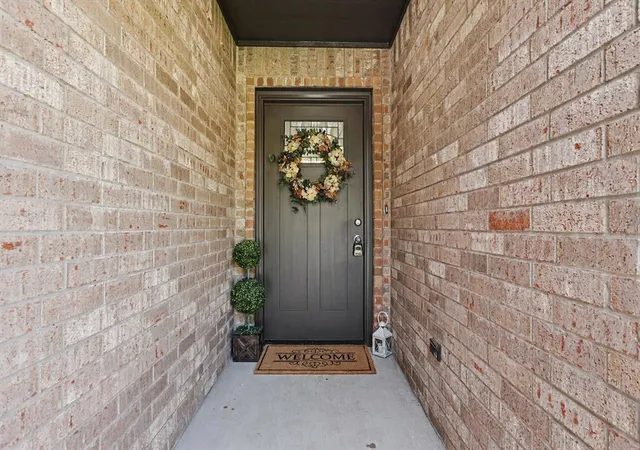 Photo 3 of Sale Pending at 404 Sw 40 Street, Oklahoma City, OK 73109 | MLS# 1247142 | Listing updated on 2026-09-15