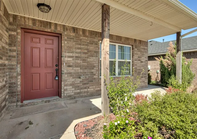 Photo 3 of Single family home for sale at 10225 Hidden Village Dr, Oklahoma City, OK 73120 | MLS# 1247173 | Listing updated on 2026-09-11