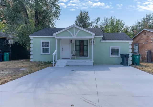 Photo 2 of Single family home for sale at 3401 S Saint Clair Ave, Oklahoma City, OK 73119 | MLS# 1247266 | Listing updated on 2026-09-15