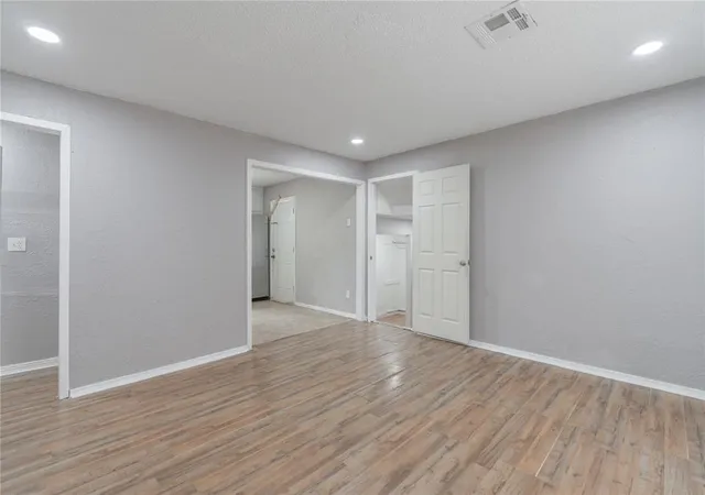 Photo 4 of Single family home for sale at 3401 S Saint Clair Ave, Oklahoma City, OK 73119 | MLS# 1247266 | Listing updated on 2026-09-15