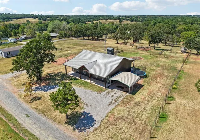 Photo 2 of Sale Pending at 336870 E 1000 Road, Meeker, OK 74855 | MLS# 1247512 | Listing updated on 2026-09-24