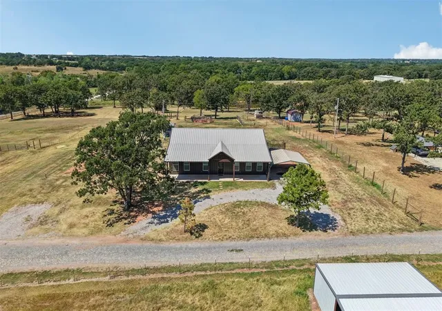 Photo 3 of Sale Pending at 336870 E 1000 Road, Meeker, OK 74855 | MLS# 1247512 | Listing updated on 2026-09-24