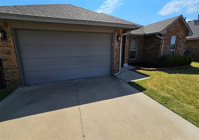 Photo 3 of Single family home for sale at 8004 Calm Water Dr, Oklahoma City, OK 73135 | MLS# 1247527 | Listing updated on 2026-09-09