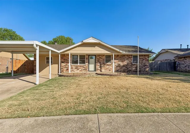 Photo 3 of Sale Pending at 1617 Ne 6th Terrace, Moore, OK 73160 | MLS# 1247567 | Listing updated on 2026-09-09