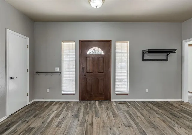 Photo 3 of Sale Pending at 207 W Cherokee Dr, Cashion, OK 73016 | MLS# 1247594 | Listing updated on 2026-09-15