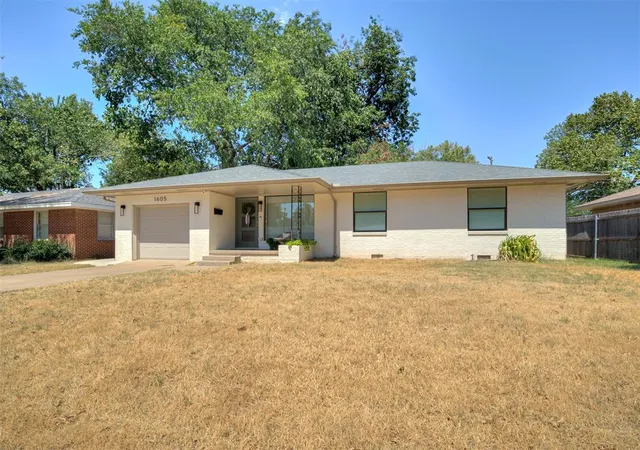 Photo 4 of Sale Pending at 1605 Rowena Ln, Norman, OK 73069 | MLS# 1247633 | Listing updated on 2026-09-15