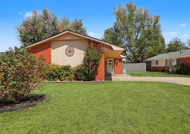 Photo 2 of Sale Pending at 5705 Nw 67th Street, Warr Acres, OK 73132 | MLS# 1247666 | Listing updated on 2026-10-19