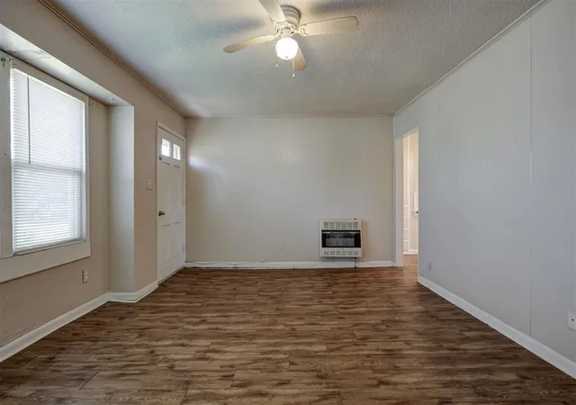 Photo 3 of Sale Pending at 520 E Ercoupe Dr, Oklahoma City, OK 73110 | MLS# 1247724 | Listing updated on 2026-09-13