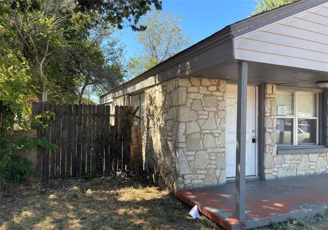 Photo 3 of Sale Pending at 2504 SW 35th Street, Oklahoma City, OK 73119 | MLS# 1247755 | Listing updated on 2026-09-15