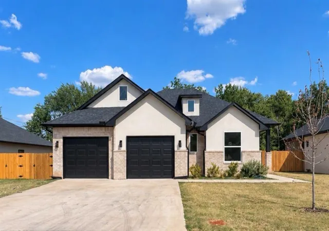 Photo 1 of Single family home for sale at 4210 N Shadybrook Dr, Oklahoma City, OK 73110 | MLS# 1247836 | Listing updated on 2026-09-11