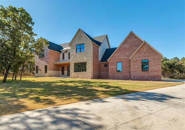 Photo 2 of Sale Pending at 12924 Box Cyn, Arcadia, OK 73007 | MLS# 1247856 | Listing updated on 2026-09-15