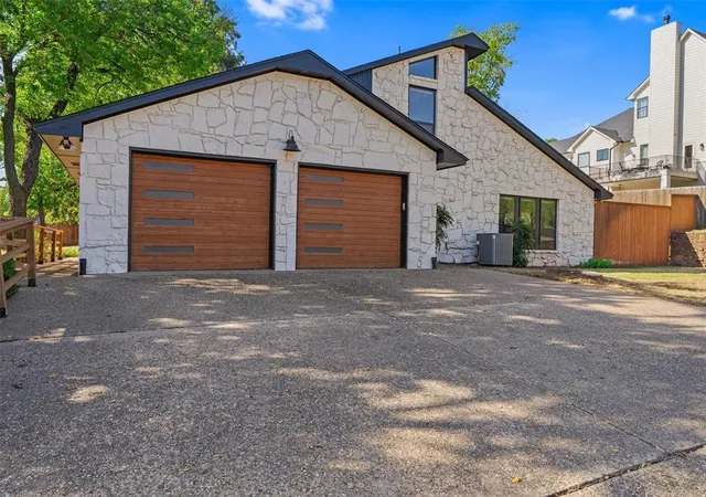 Photo 4 of Single family home for sale at 620 Park Pl, Edmond, OK 73034 | MLS# 1247914 | Listing updated on 2026-09-14