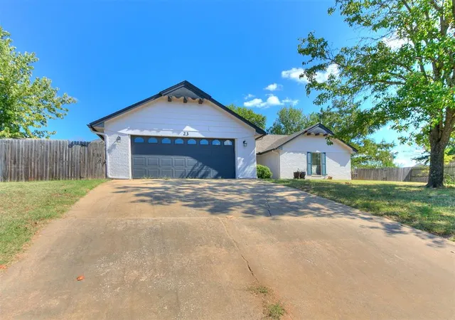 Photo 2 of Single family home for sale at 23 Crown Point, Shawnee, OK 74804 | MLS# 1247948 | Listing updated on 2026-09-19