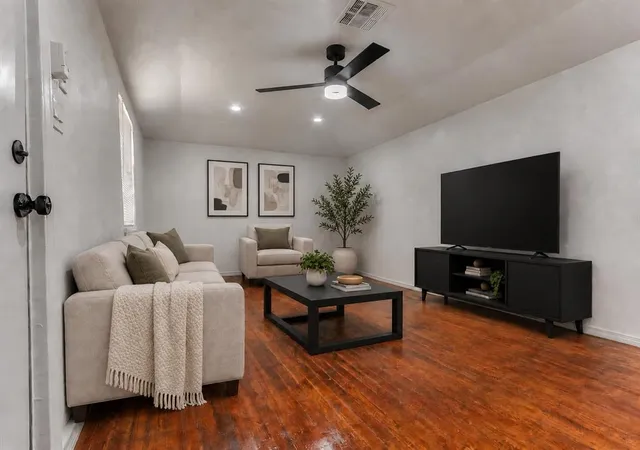 Photo 2 of Single family home for sale at 2587 Ridgecrest Dr, Choctaw, OK 73020 | MLS# 1247949 | Listing updated on 2026-09-15