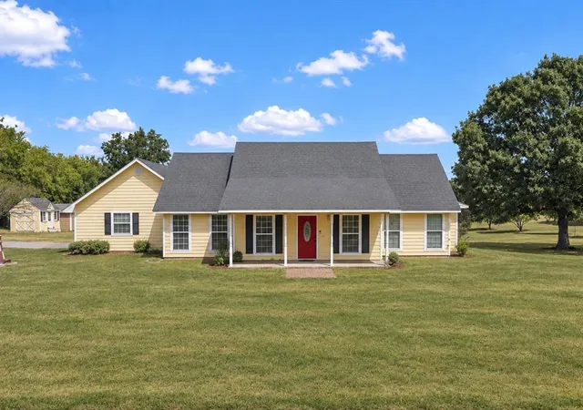 Photo 1 of Single family home for sale at 5048 Fairview Rd, Davis, OK 73030 | MLS# 1247982 | Listing updated on 2026-09-28