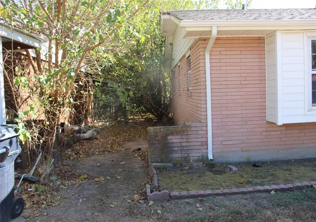 Photo 3 of Sale Pending at 3024 S Madole Blvd, Oklahoma City, OK 73159 | MLS# 1247984 | Listing updated on 2026-09-16