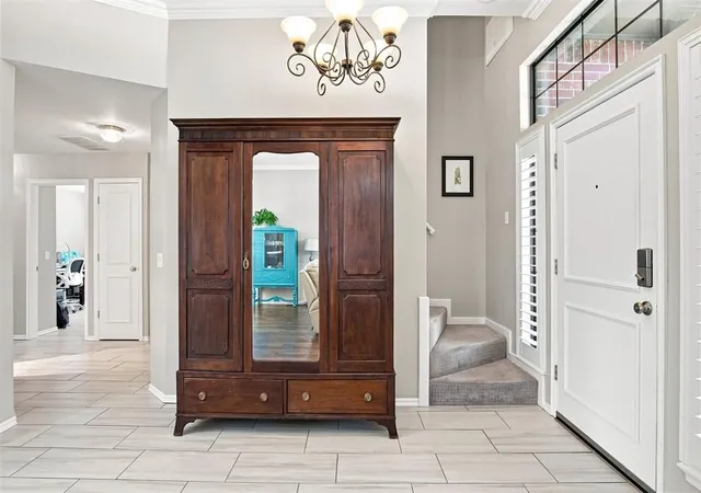Photo 3 of Sale Pending at 112 Kings Ct, Edmond, OK 73013 | MLS# 1248049 | Listing updated on 2026-09-14