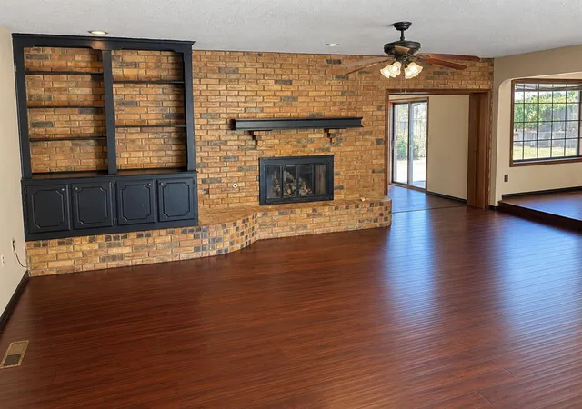 Photo 4 of Single family home for sale at 2515 Thomas Cir, Clinton, OK 73601 | MLS# 1248125 | Listing updated on 2026-09-11