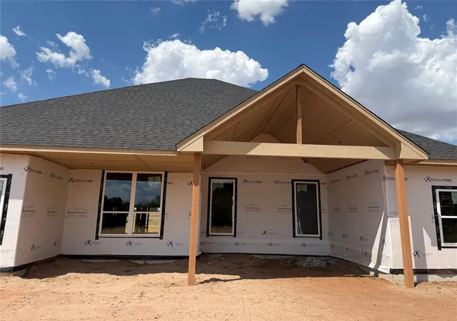 Photo 3 of Single family home for sale at 2217 Autumn Ridge Ct, Blanchard, OK 73010 | MLS# 1248127 | Listing updated on 2026-09-28