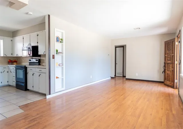 Photo 4 of Sale Pending at 722 Cinmac St, Lindsay, OK 73052 | MLS# 1248155 | Listing updated on 2026-09-14