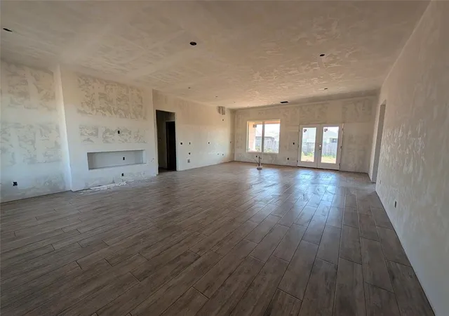 Photo 3 of Single family home for sale at 5012 Fieldstone Dr, Oklahoma City, OK 73179 | MLS# 1248160 | Listing updated on 2026-09-14