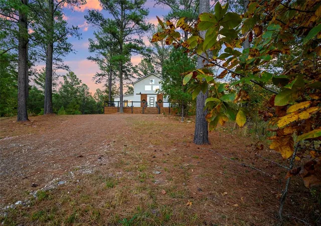 Photo 3 of Single family home for sale at 1010 W Eagle Mountain Trl, Broken Bow, OK 74728 | MLS# 1248194 | Listing updated on 2026-09-23