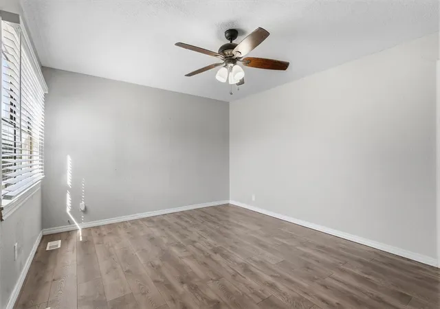 Photo 3 of Single family home for sale at 616 W Kings Rd, Ada, OK 74820 | MLS# 1248265 | Listing updated on 2026-09-10