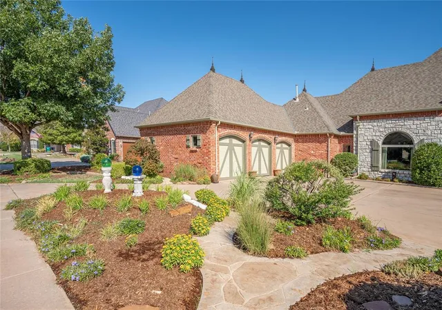 Photo 3 of Single family home for sale at 417 Nw 148th Terrace, Edmond, OK 73013 | MLS# 1248266 | Listing updated on 2026-09-12