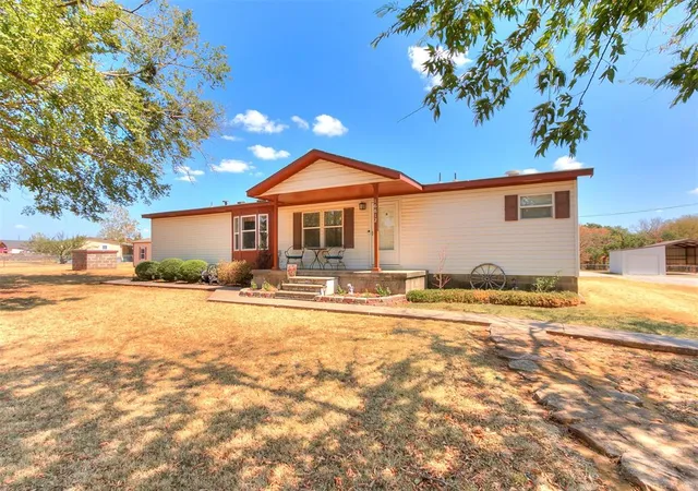 Photo 2 of Sale Pending at 16812 S Midwest Blvd, Norman, OK 73026 | MLS# 1248308 | Listing updated on 2026-09-13