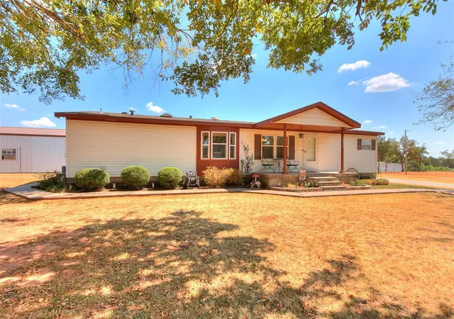 Photo 3 of Sale Pending at 16812 S Midwest Blvd, Norman, OK 73026 | MLS# 1248308 | Listing updated on 2026-09-13