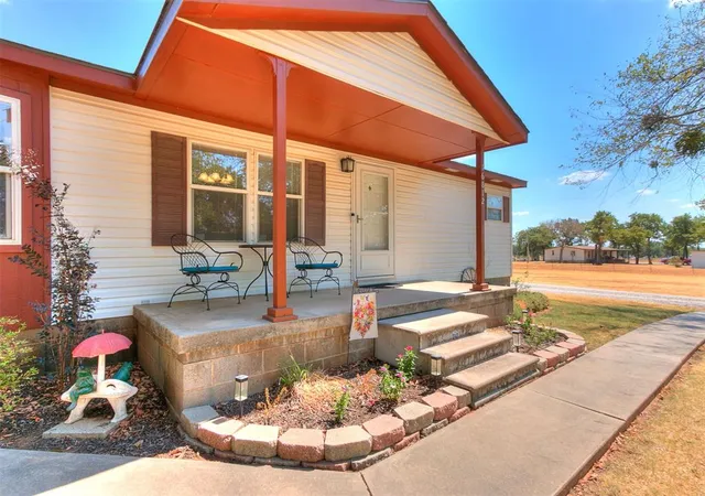 Photo 4 of Sale Pending at 16812 S Midwest Blvd, Norman, OK 73026 | MLS# 1248308 | Listing updated on 2026-09-13