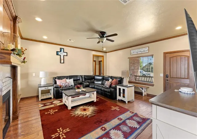 Photo 3 of Single family home for sale at 2209 Pinnacle Dr, Weatherford, OK 73096 | MLS# 1248335 | Listing updated on 2026-09-30