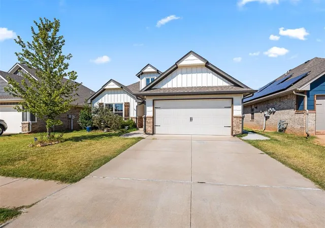 Photo 3 of Single family home for sale at 4305 Palmetto Trl, Oklahoma City, OK 73179 | MLS# 1248348 | Listing updated on 2026-09-15