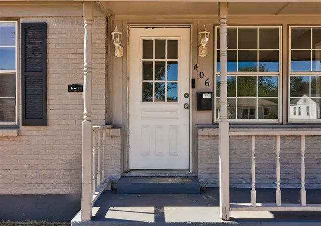 Photo 3 of Single family home for sale at 406 E Rose Dr, Oklahoma City, OK 73110 | MLS# 1248390 | Listing updated on 2026-09-10