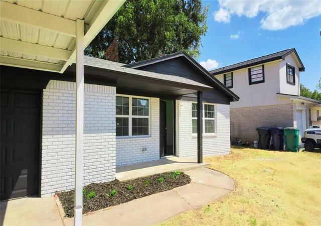 Photo 2 of Single family home for sale at 6032 S Drexel Ave, Oklahoma City, OK 73159 | MLS# 1248434 | Listing updated on 2026-09-14