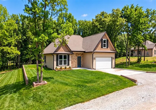 Photo 1 of Single family home for sale at 17092 County Rd 3544, Ada, OK 74820 | MLS# 1248441 | Listing updated on 2026-09-10